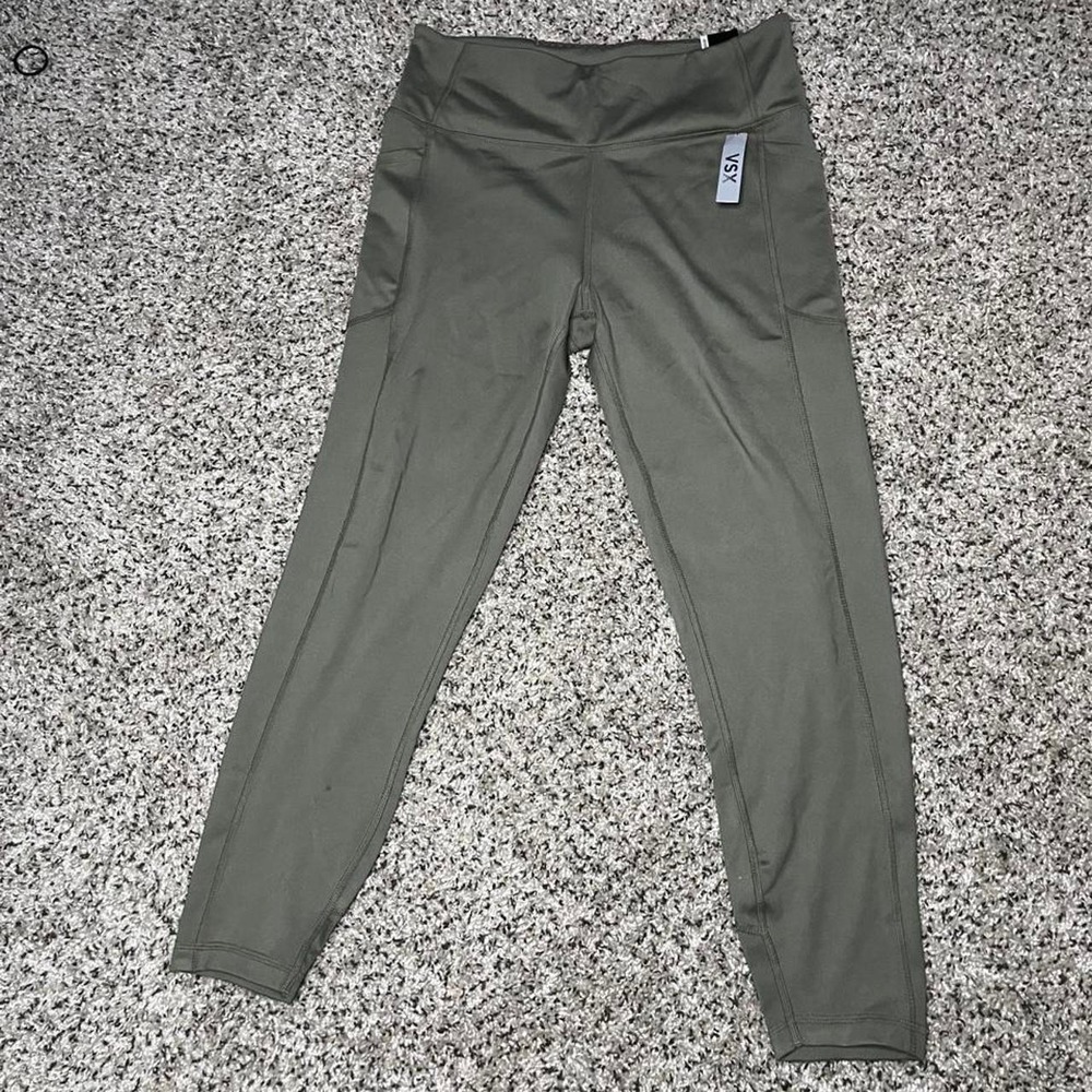 Victoria's Secret sport NWT leggings